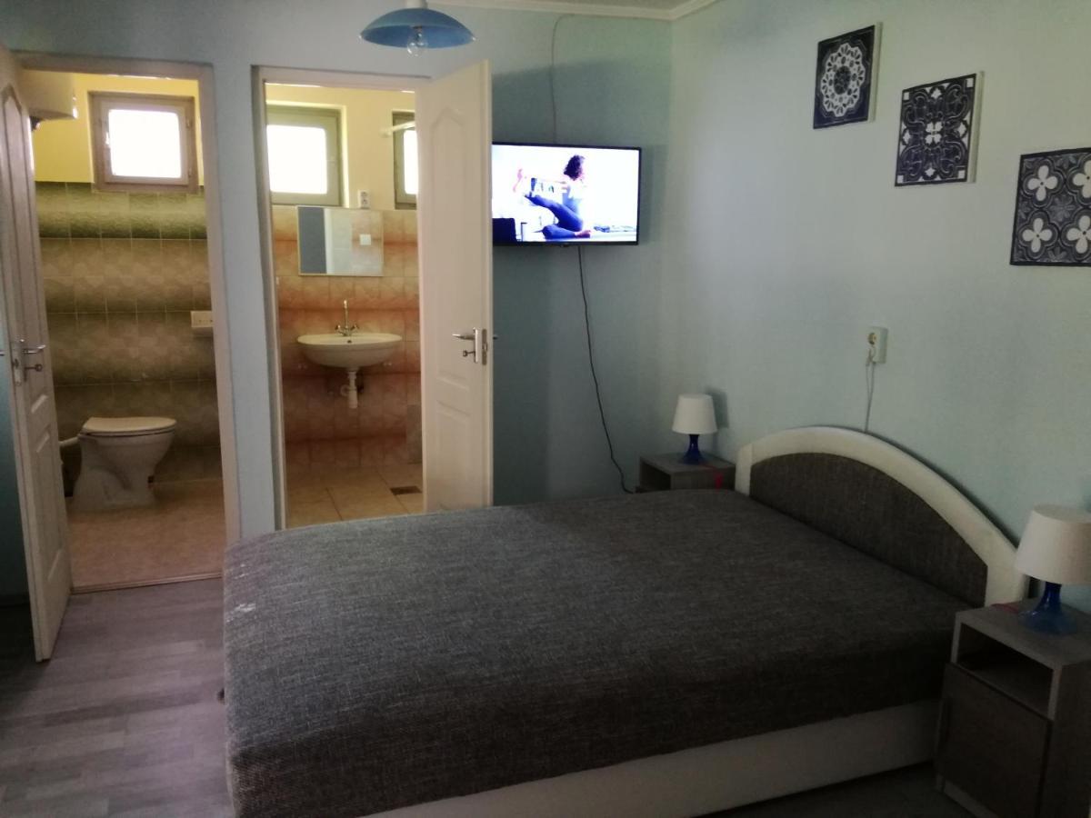 Negy Evszak Vendeghaz Otel Balatonboglár Dış mekan fotoğraf